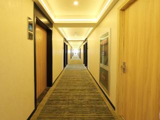 GreenTree Inn Wuxi City Liangxi District Jinshan North Industrial Park West Jianghai Road Hotel