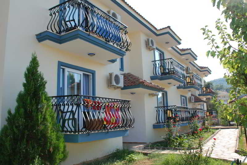 Gurol Hotel and Apartments
