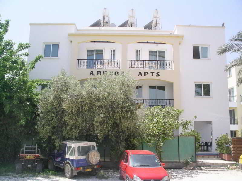 Renos Hotel Apts