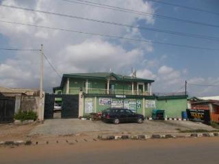 Adesua Hotel Hostel