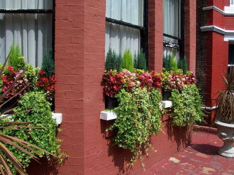 Queens Hotel