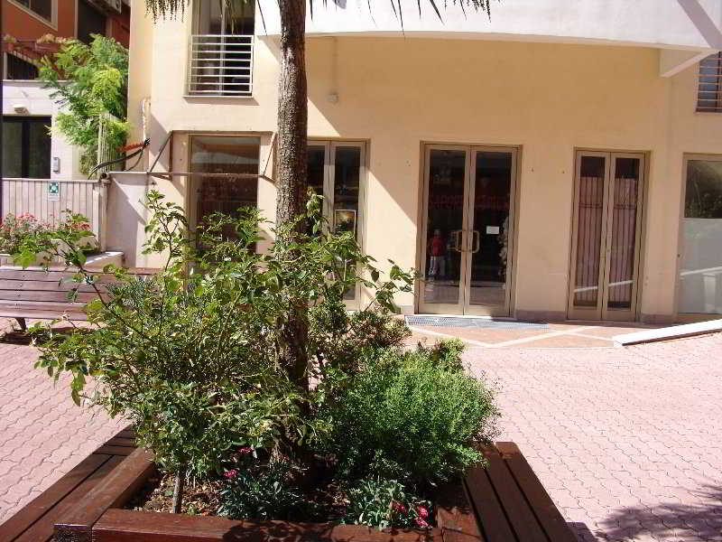 Hotel V7