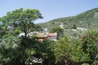 Lalaria Hotel