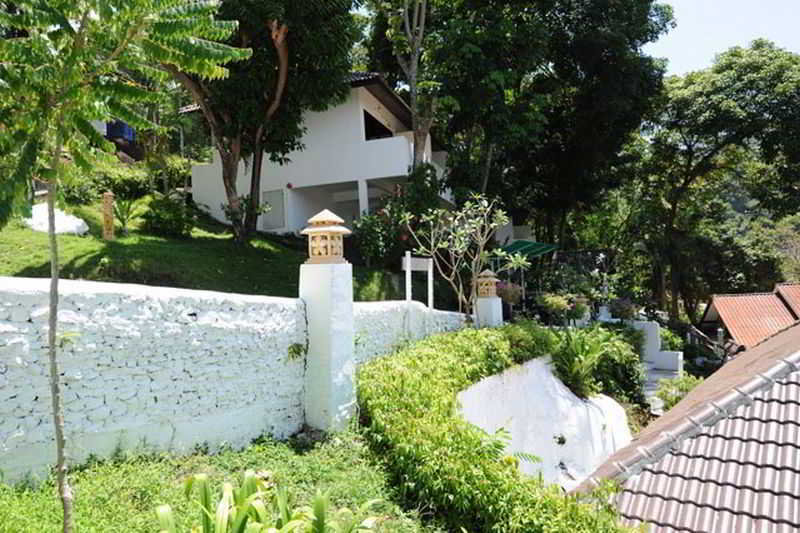 Karon Cliff Contemporary Boutique Bungalows