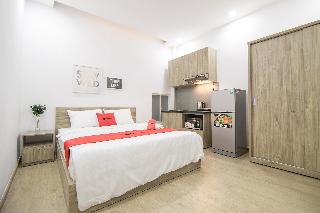 RedDoorz Plus @ Nguyen Van Troi