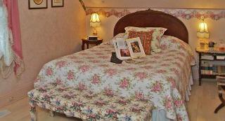 The Homespun Country Inn
