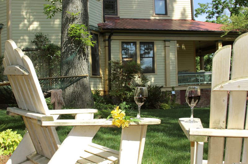 Hill House Bed & Breakfast Inn photo 2