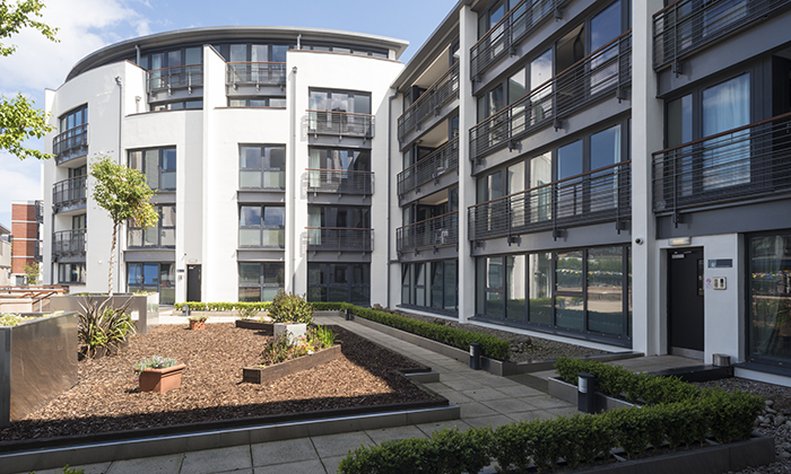 Fountain Court Apartments EQ2 photo 2