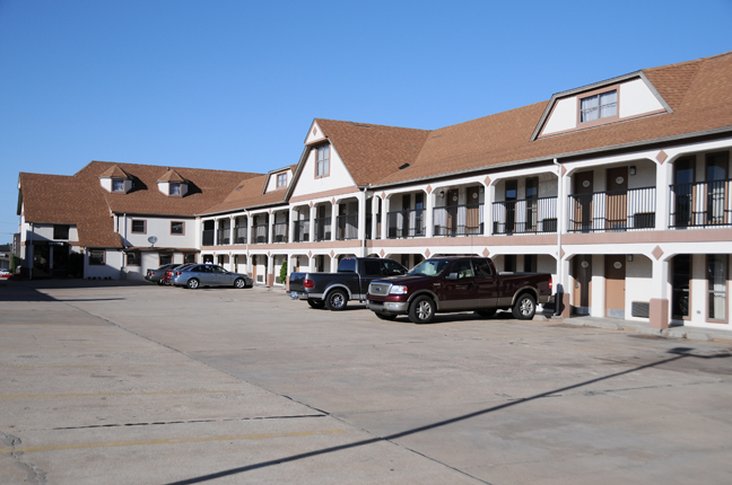 Executive Inn
