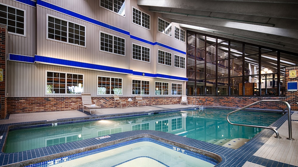 Best Western Plus Longbranch Hotel & Convention Center