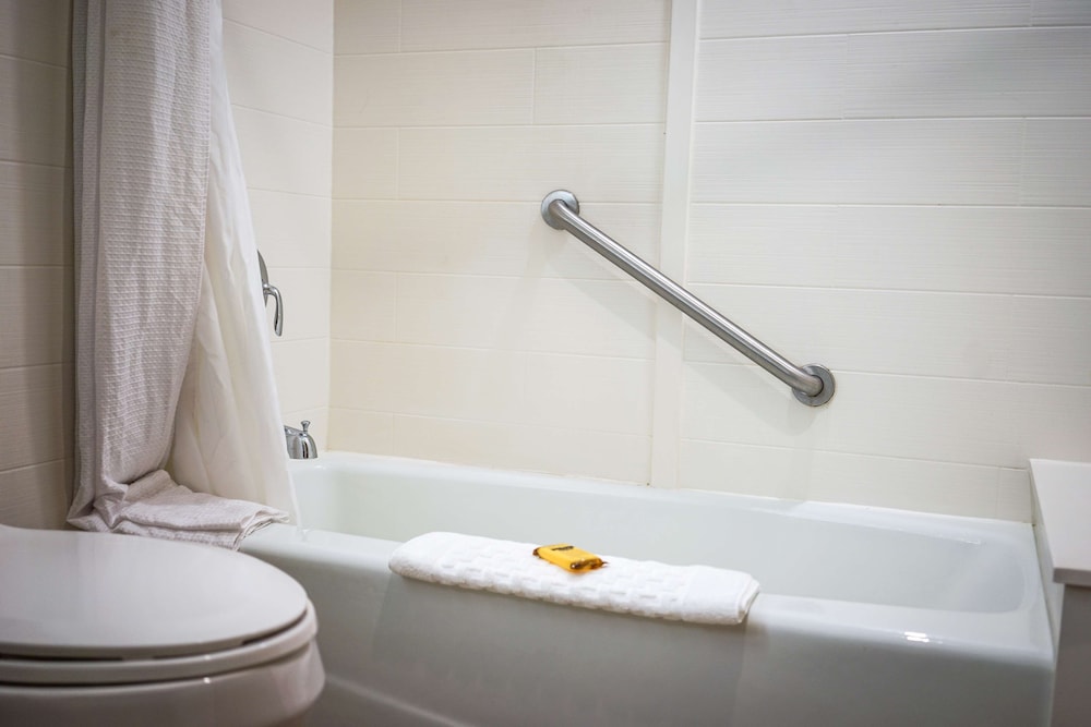Best Western Plus Dubuque Hotel & Conference Center