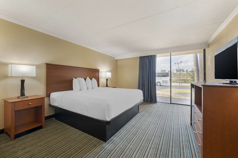Best Western International Speedway Hotel