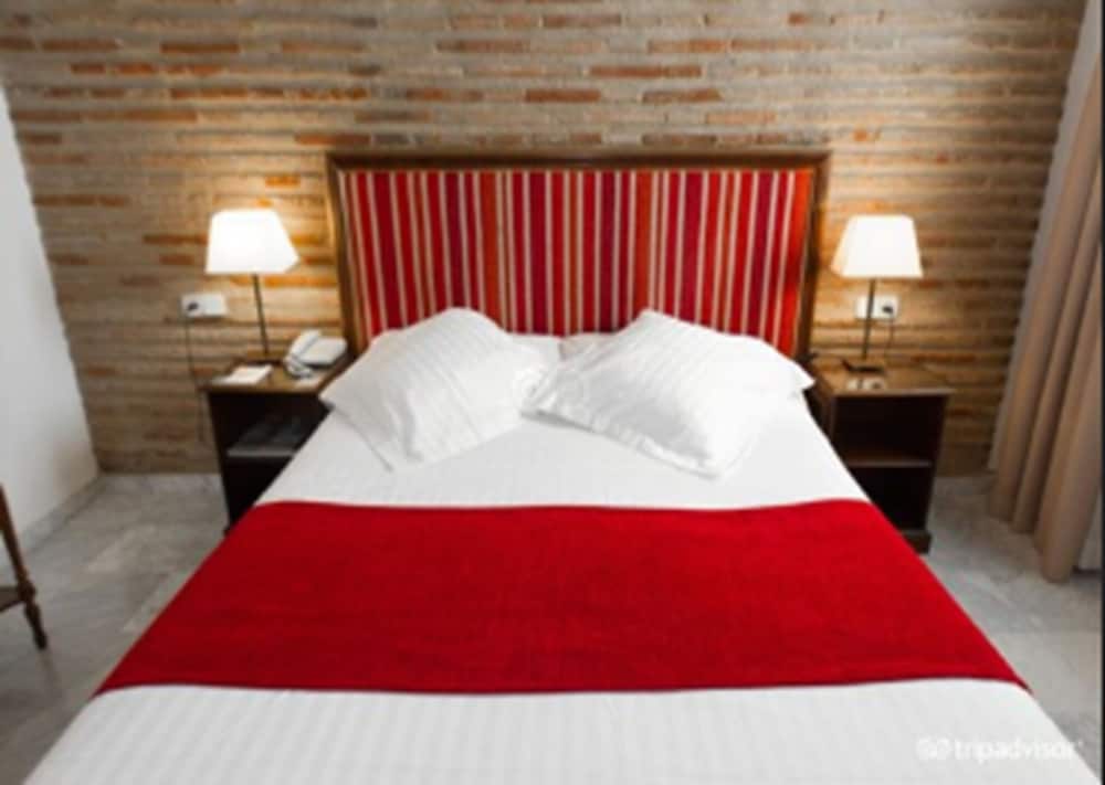 Ad Hoc Monumental Hotel photo 3