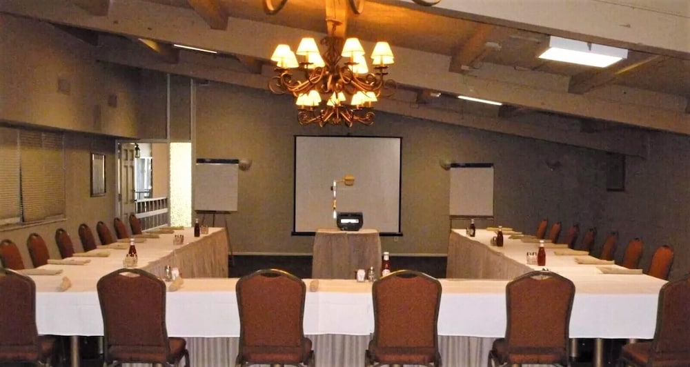 Best Western Outlaw Inn