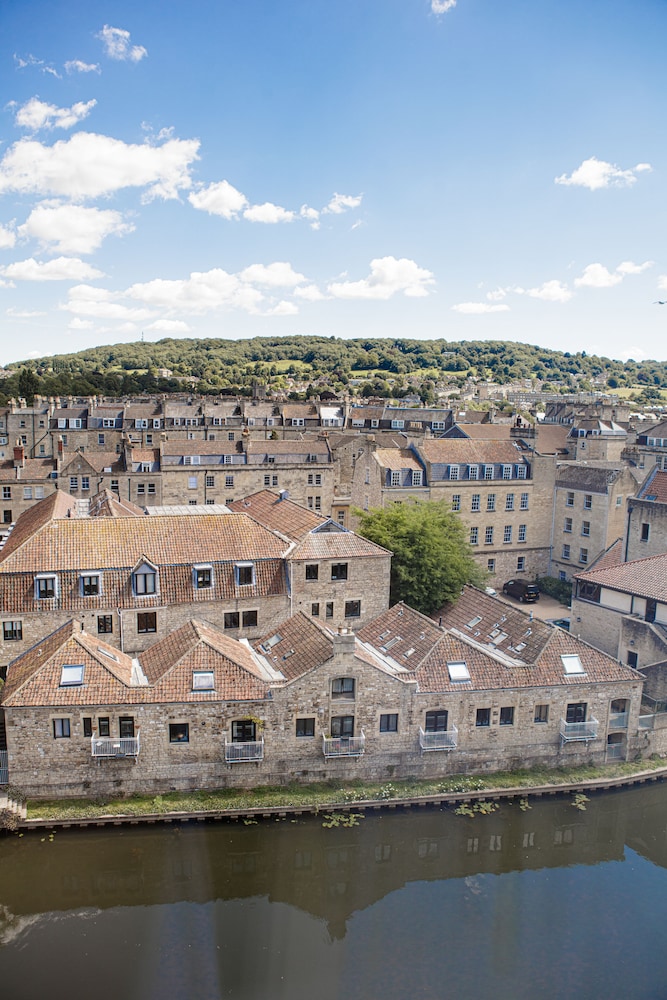 DoubleTree by Hilton Bath photo 2