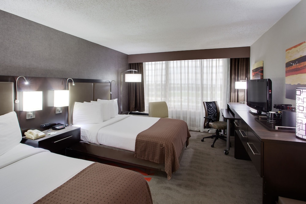 Holiday Inn Harrisburg - Hershey Area, I-81 by IHG