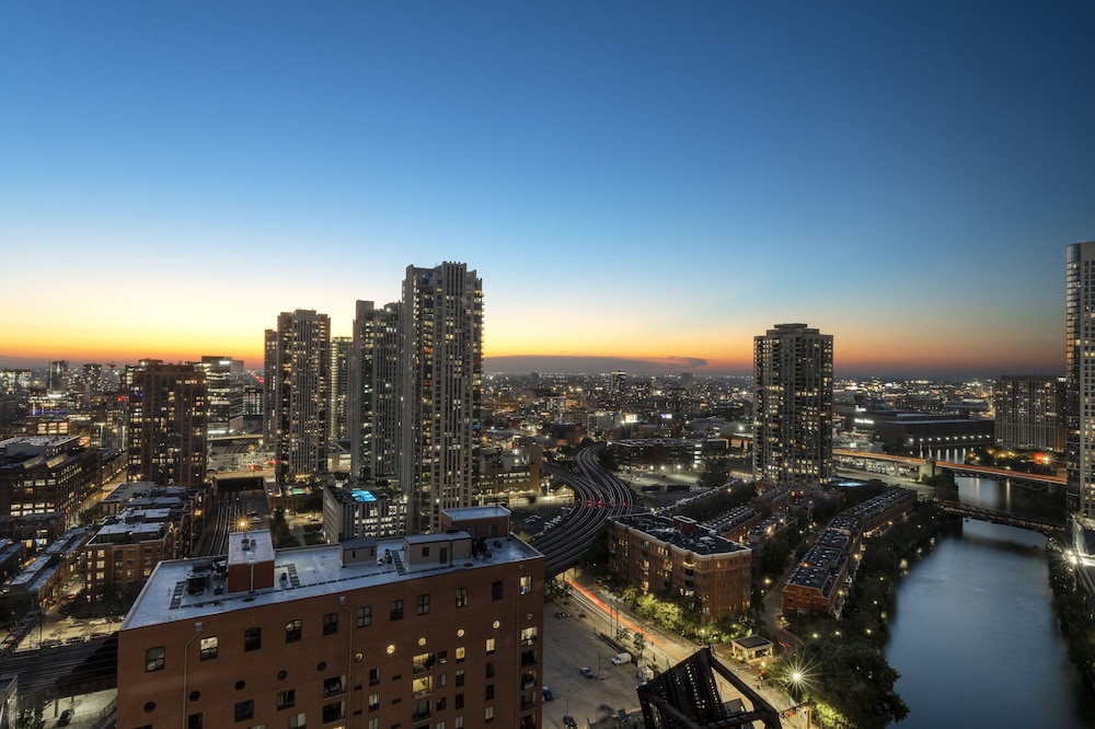 Holiday Inn Chicago Dwtn - The Mart by IHG