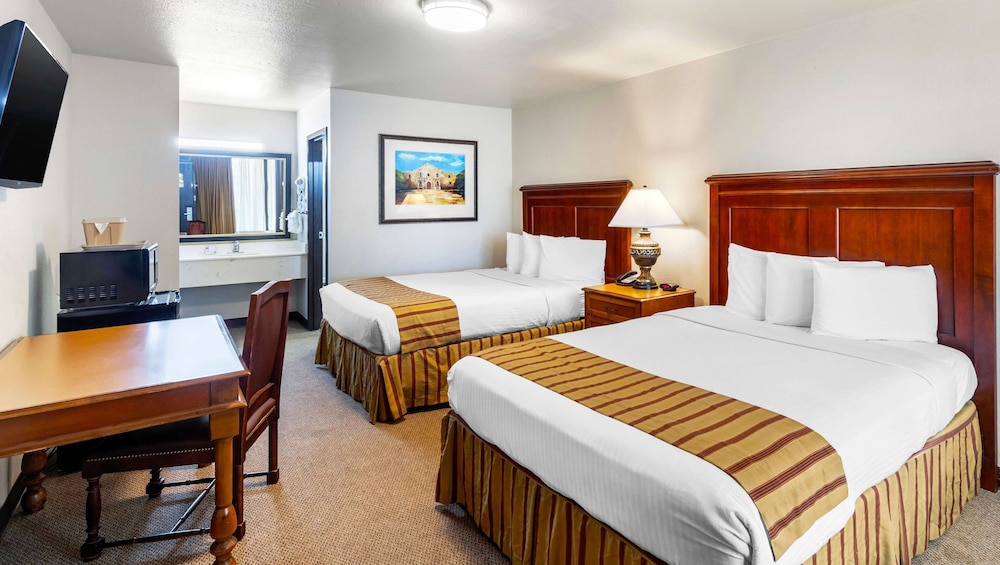 Magnuson Grand Hotel & Conference Center Tyler