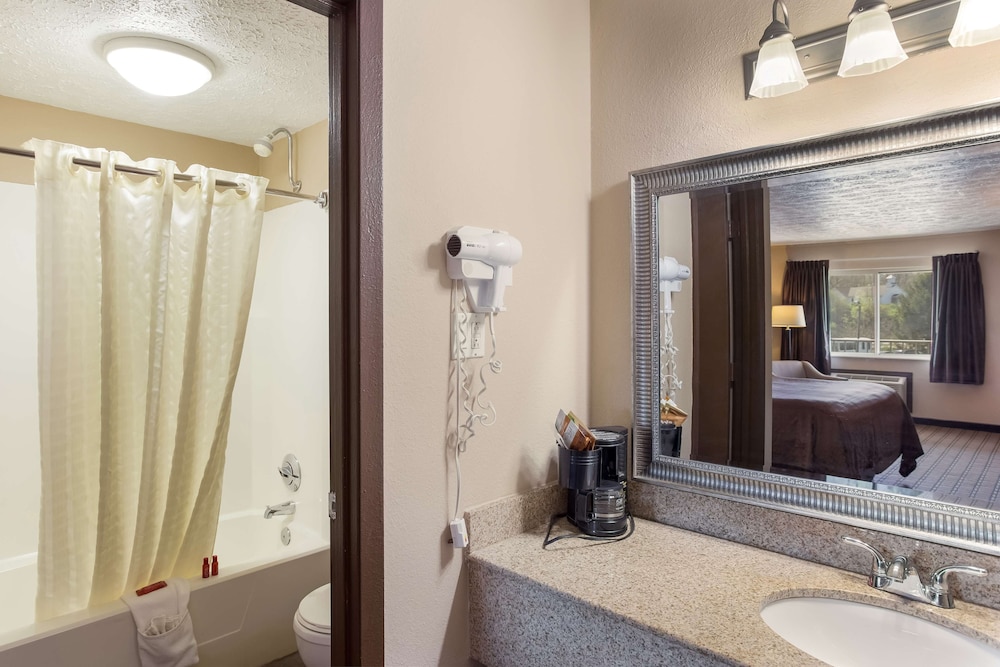 SureStay Hotel by Best Western Summersville