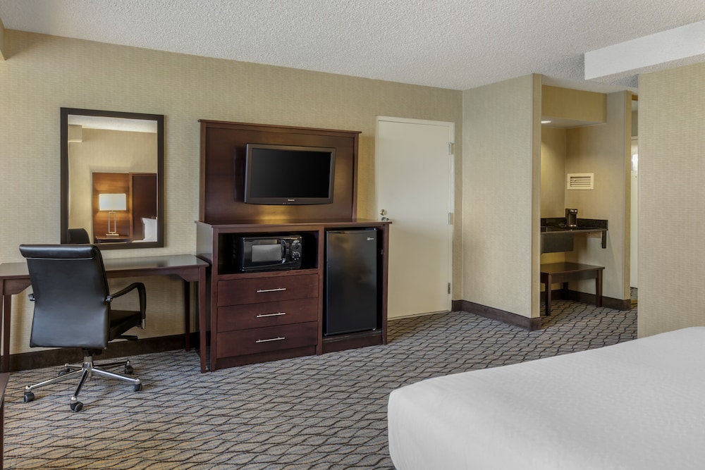 Clarion Hotel Anaheim Resort