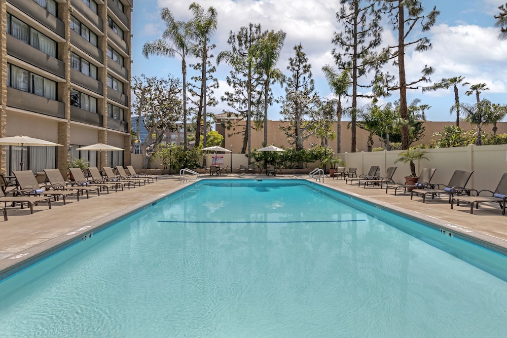 Clarion Hotel Anaheim Resort