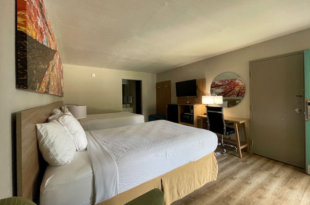 Days Inn by Wyndham Lake Park/Valdosta
