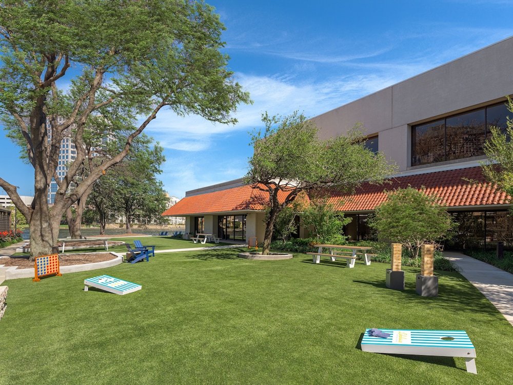 Omni Las Colinas Hotel photo 2
