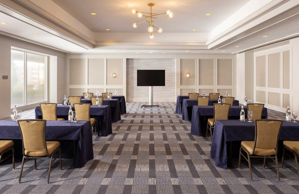 Omni Las Colinas Hotel