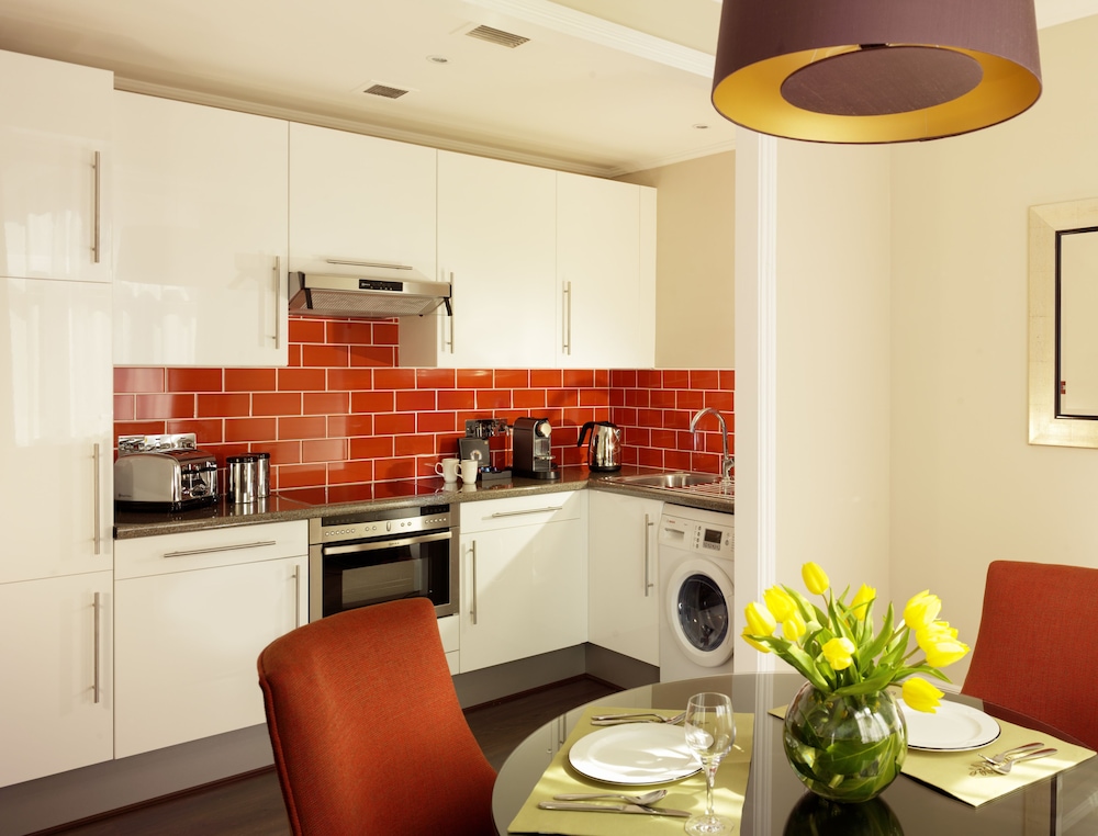 Taj 51 Buckingham Gate, Suites and Residences