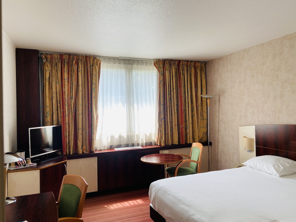 Mercure Besancon Parc Micaud photo 3