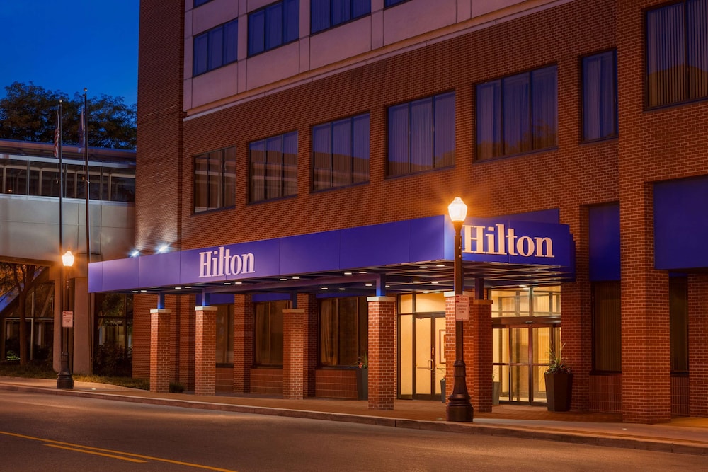 Hilton Fort Wayne at the Grand Wayne Convention Center