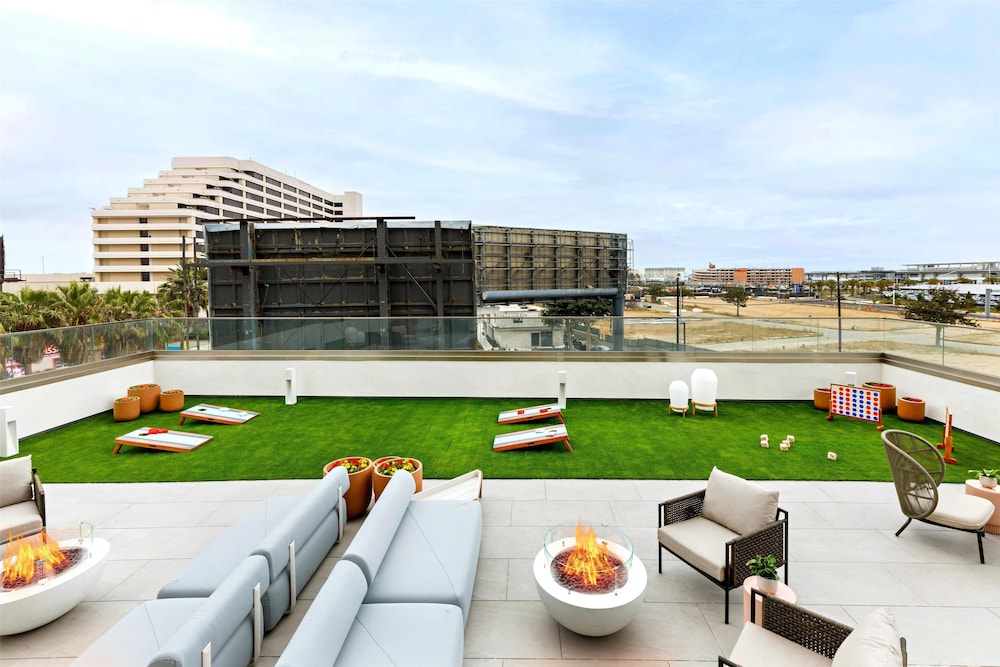 Hilton Garden Inn LAX Los Angeles Airport photo 4
