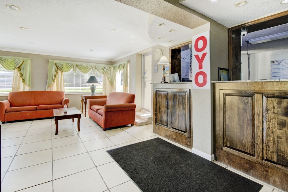 OYO Hotel Douglas GA US-441