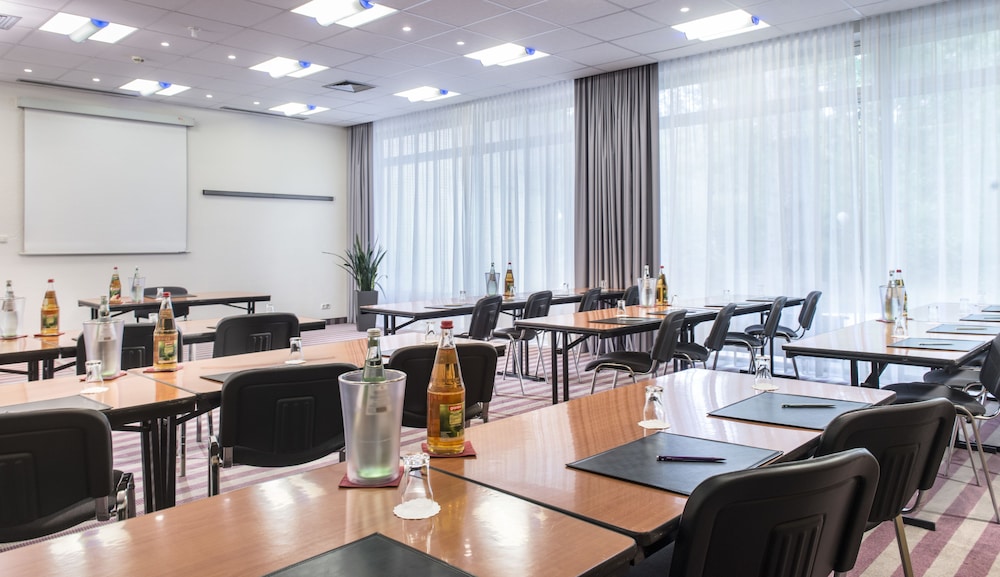 Mercure Hotel Düsseldorf Neuss photo 2