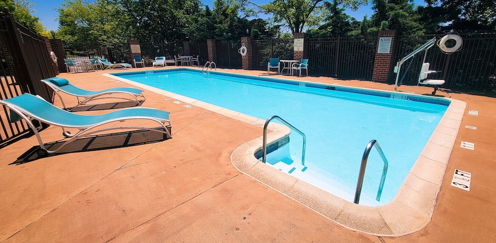 Holiday Inn Express - Harrisburg East by IHG