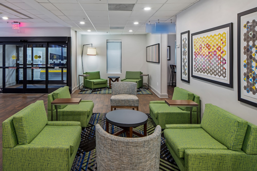 Holiday Inn Express Atlanta Airport - College Park by IHG