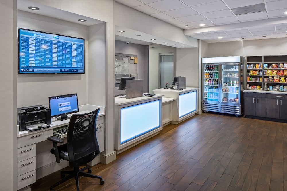 Holiday Inn Express Atlanta Airport - College Park by IHG
