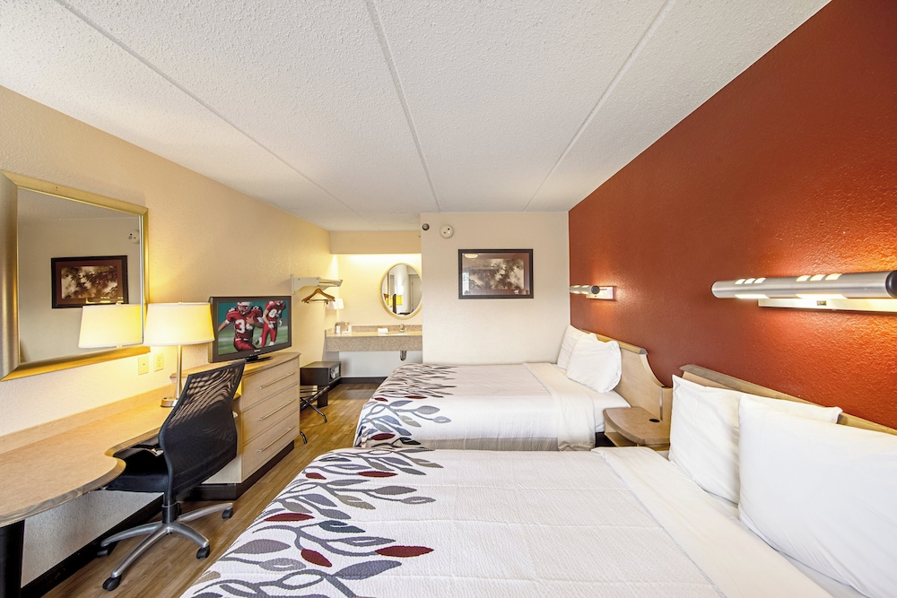 Red Roof Inn Erie – I-90