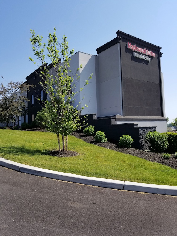 Holiday Inn & Suites Syracuse Airport - Liverpool by IHG