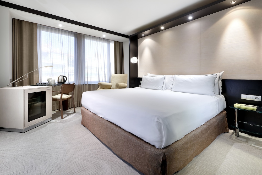 Meliá Barcelona Sarrià photo 2