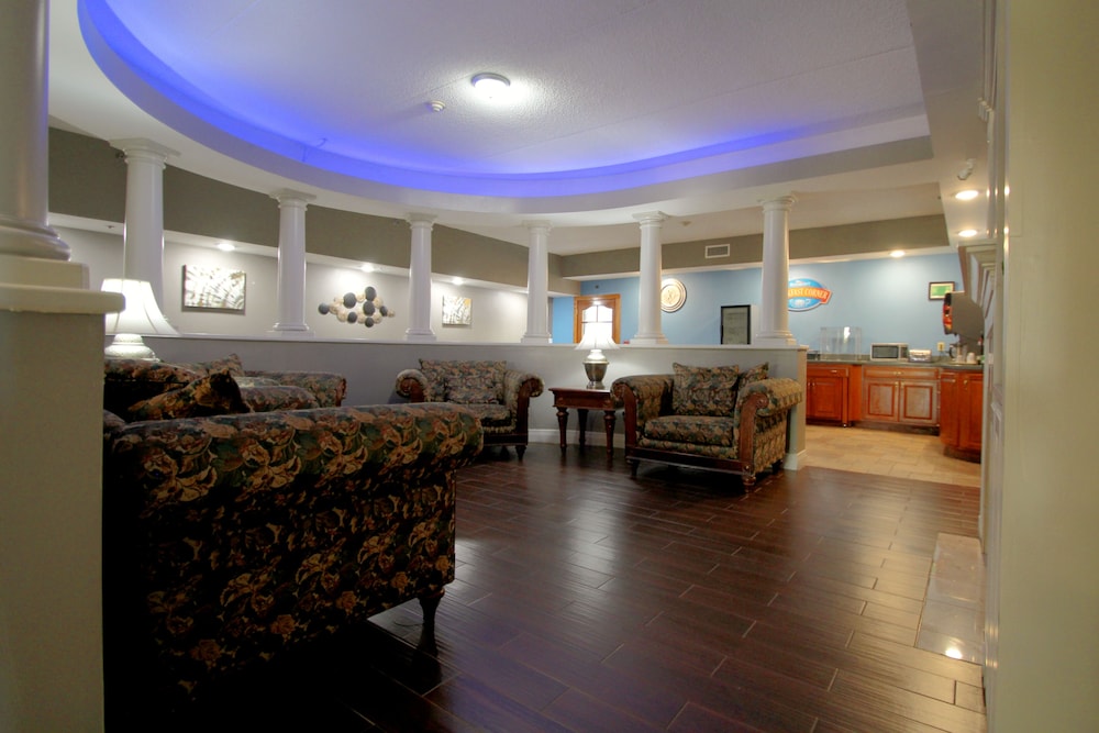 Baymont Inn & Suites by Wyndham Lafayette/Purdue Area
