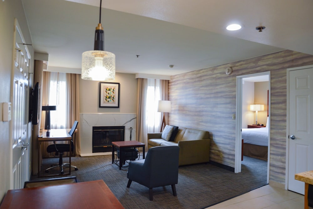 Residence Inn by Marriott La Mirada