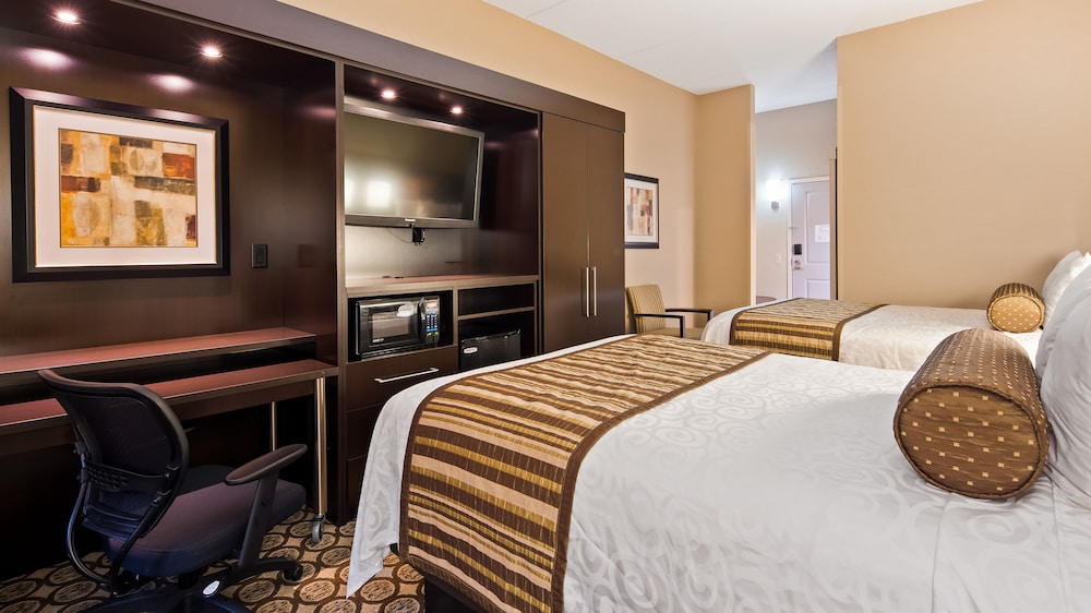 Best Western Plus InnTowner Madison