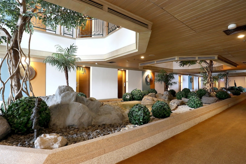 Bangkok Hotel Lotus Sukhumvit 33 by Compass Hospitality photo 2
