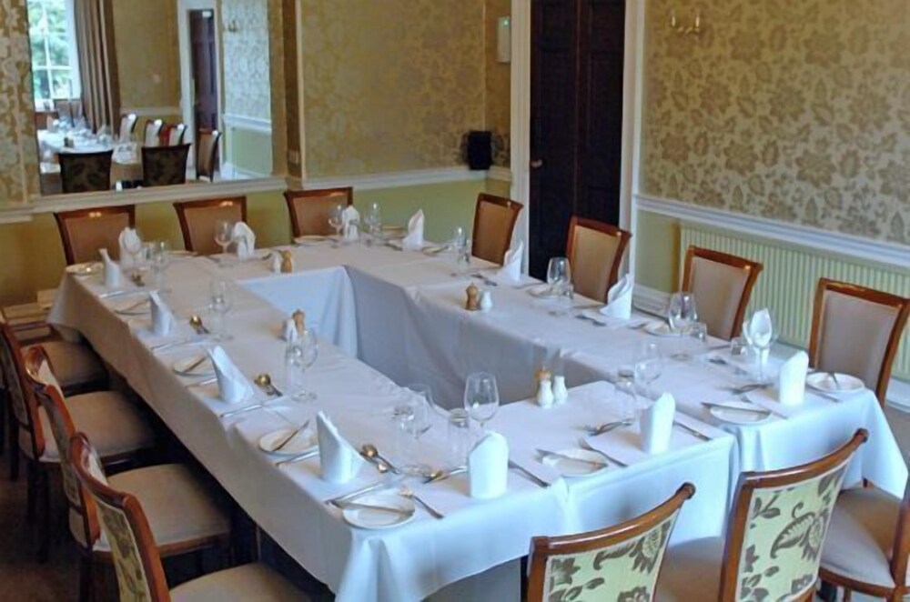 Donington Manor Hotel