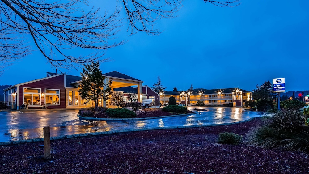 Best Western Salbasgeon Inn & Suites Of Reedsport