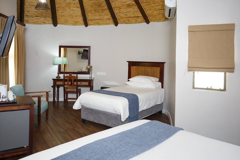 Protea Hotel by Marriott Oudtshoorn Riempie Estate