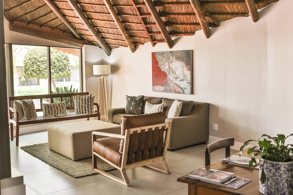 Protea Hotel by Marriott Oudtshoorn Riempie Estate photo 5