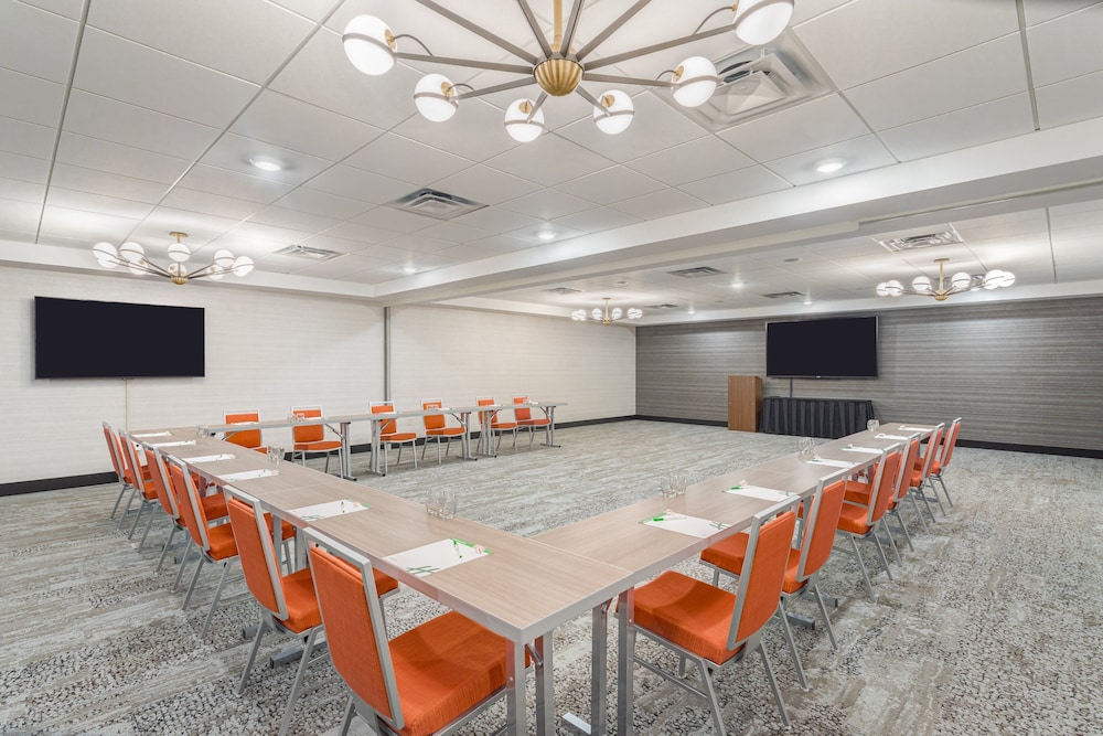 Holiday Inn Columbus by IHG