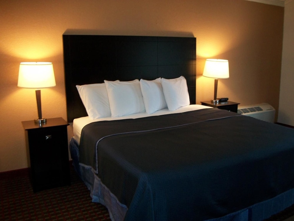 Americas Best Value Inn Romulus Detroit Airport